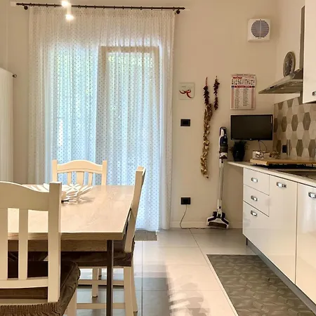 Apartament Giardino Lussemburgo, Elegante E Confortevole Tra Mondello E Il Centro Storico Di